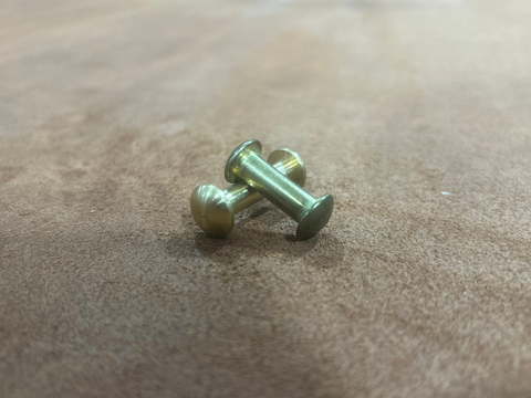 Halter Bolt